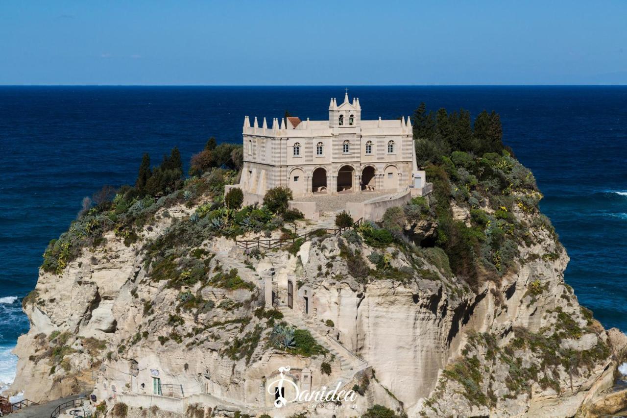 Residenza Danidea Acomodação com café da manhã Tropea Exterior foto
