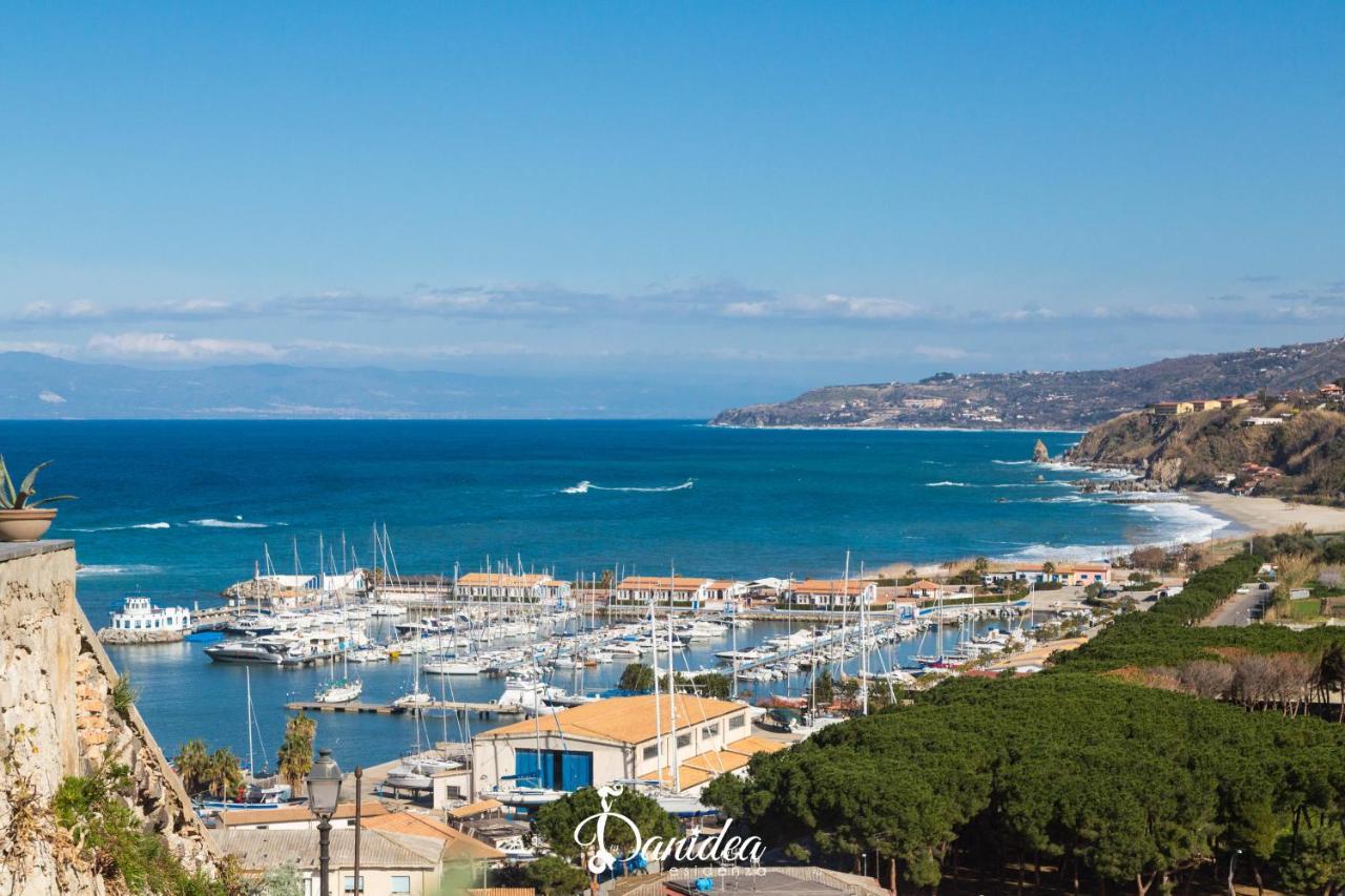 Residenza Danidea Acomodação com café da manhã Tropea Exterior foto